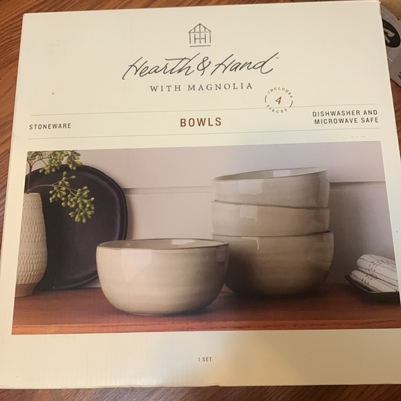 Hearth & Hand with Magnolia - cereal bowls set of 4 - Picture 1 of 4